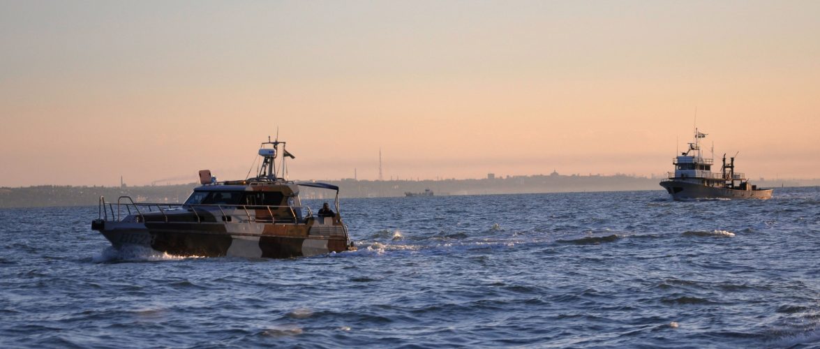 Підрозділами Морської охорони проведено відстеження, опитування та огляд суден закордонного прямування