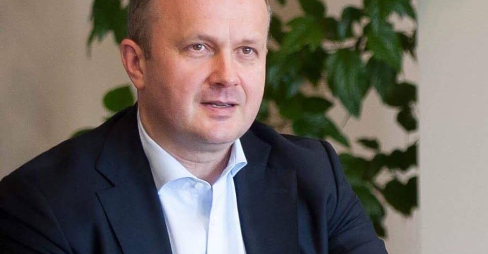 «Зелене» море в Одесі – це наслідки дерегуляції бізнесу – Міністр екології Остап Семерак