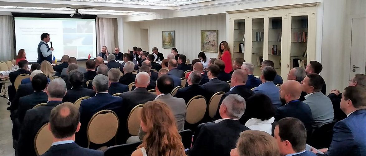 Україна та Білорусь активізують роботу над відновленням річкових перевезень між країнами