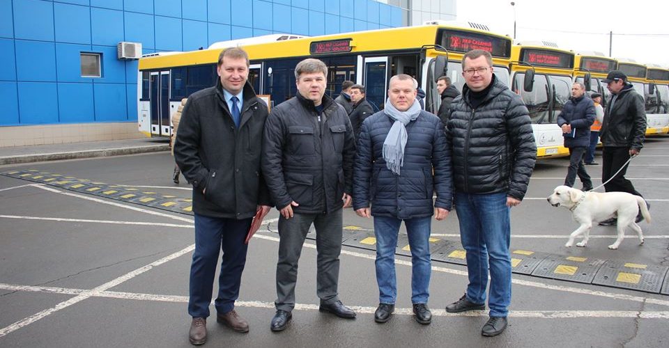 В Маріуполі запустили автобусний маршрут через порт