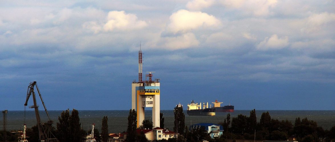 Оператори морського порту Південний обробили більше 50 млн тон вантажів за 10 місяців