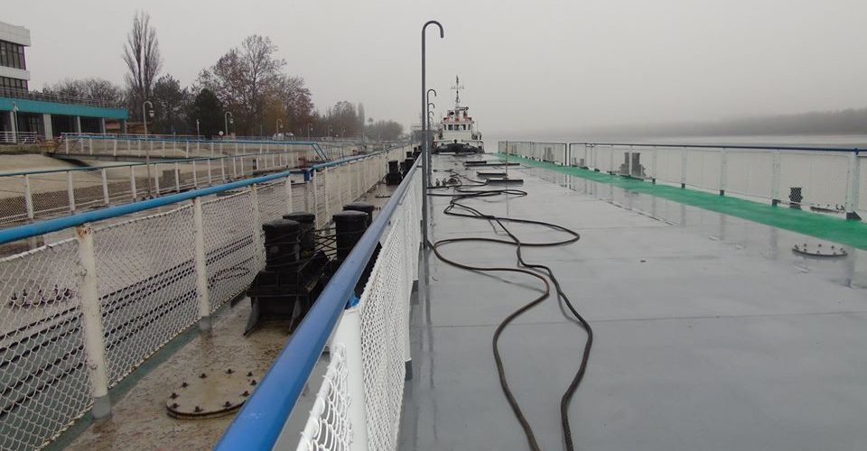 Два відремонтовані понтони повернулися на Ізмаїльський морський вокзал