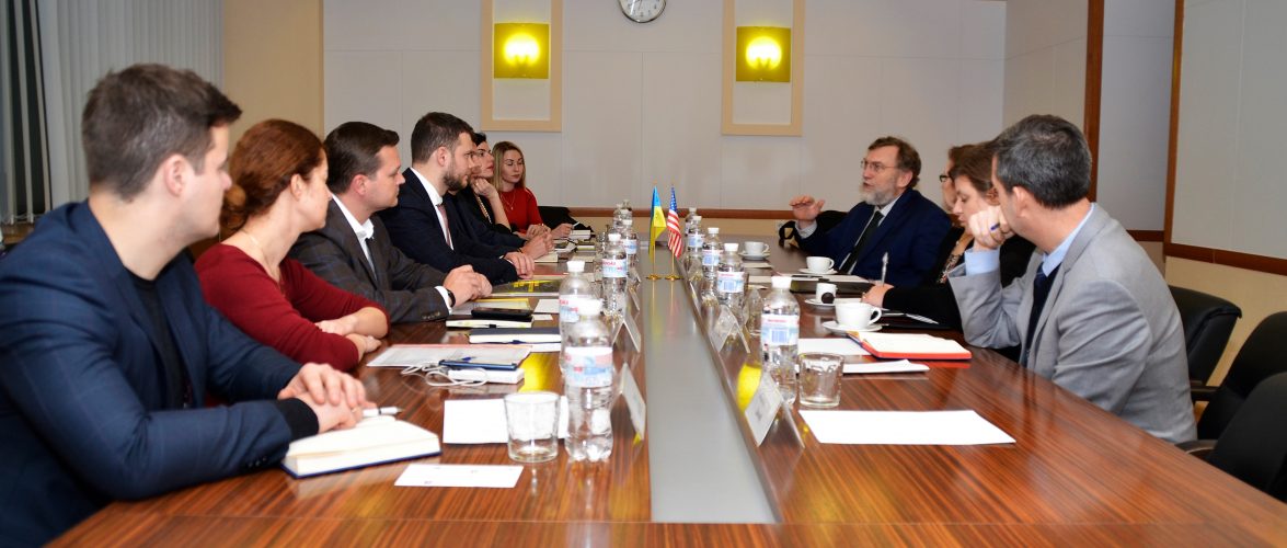 Ми запрошуємо компанії з США долучитись до концесійних проєктів в Україні, – Владислав Криклій