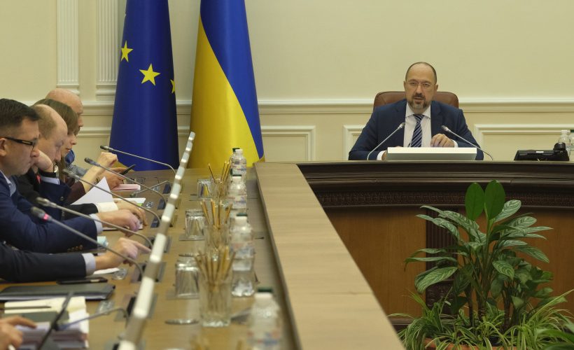 Уряд виділив МОЗ та Мінінфраструктури кошти з резервного фонду на заходи з подолання коронавірусу в Україні