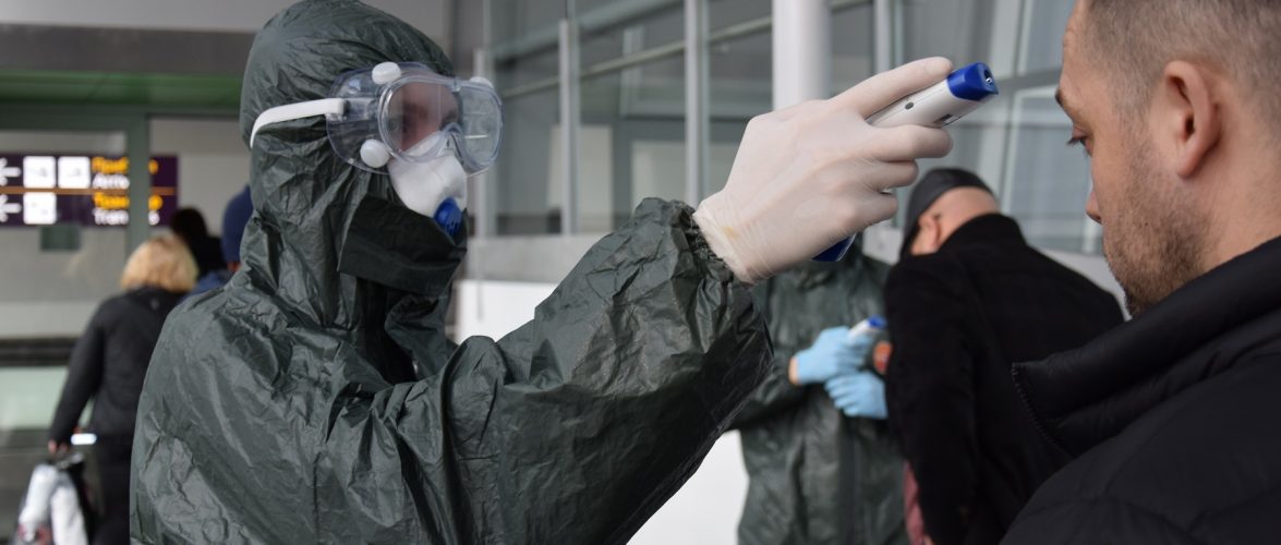 За добу в Україну в’їхало понад 15 тисяч осіб, у одного українця експрес-тест підтвердив COVID-19