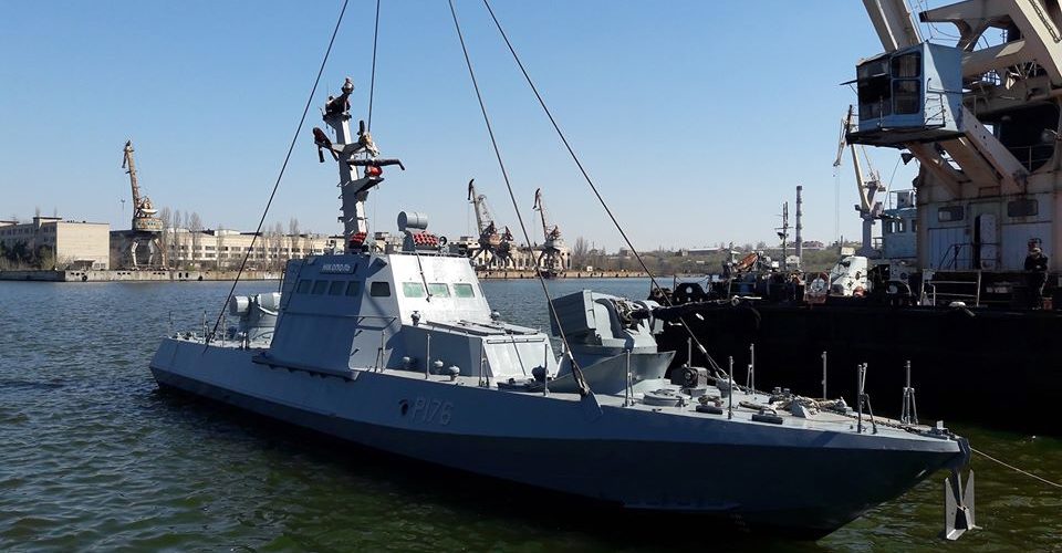 (ФОТО) “Миколаївський суднобудівний завод” спустив на воду броньовані артилерійські катери «Вишгород» та «Нікополь»