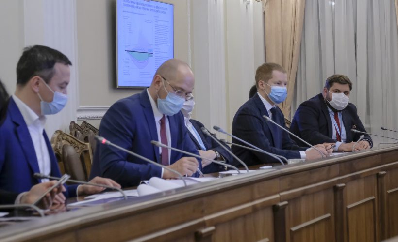 Рада з питань економічного розвитку під головуванням Прем’єр-міністра обговорила Програму виходу з кризи