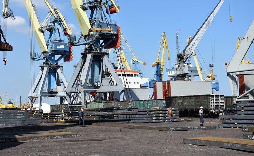 За 5 місяців Маріупольський порт обробив 2 млн. 315 тис. т вантажів