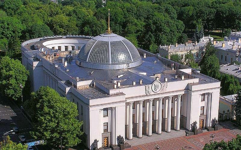З 27 по 29 квітня Верховна Рада України прийняла 12 Законів України
