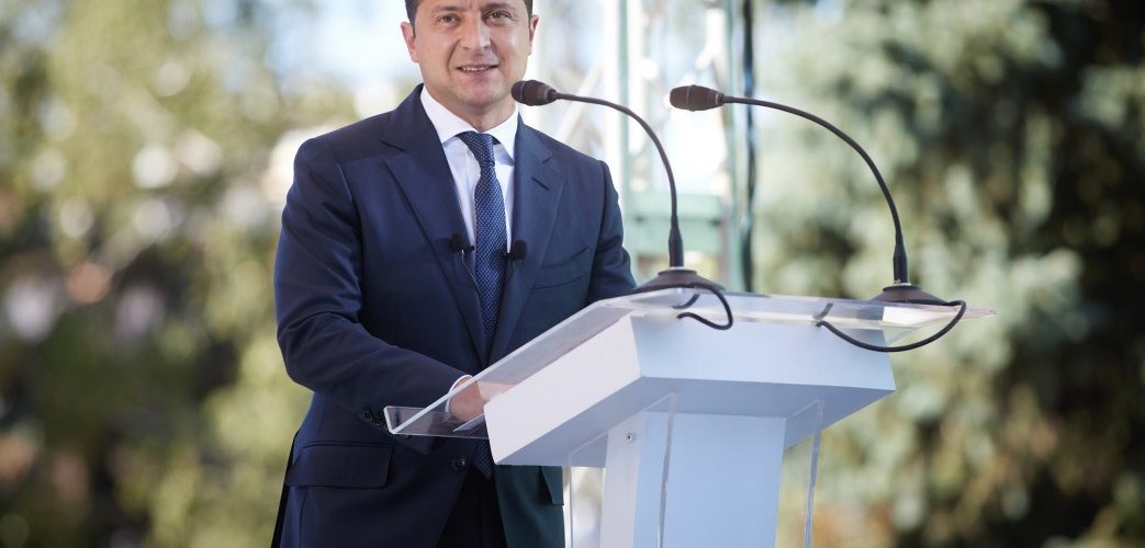 Президент вітає повернення на батьківщину шістьох українських моряків-членів екіпажу судна Curacao Trader, звільнених з піратського полону