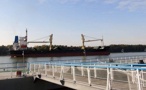 В Ізмаїльському морському порту збільшились обсяги перевантаження олії та шроту соняшника