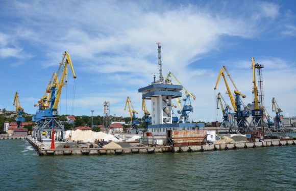 Маріупольський морський порт відправить в Іспанію 7700 тонн соняшникової олії