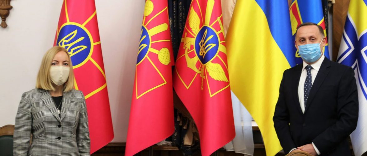Стратегічні комунікації є одним з важливих елементів співробітництва з НАТО — Анатолій Петренко