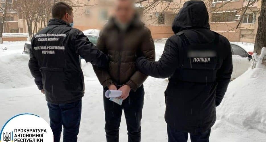 Затримано учасника злочинної організації, який займався вербуванням моряків для перевезення нелегалів до ЄС