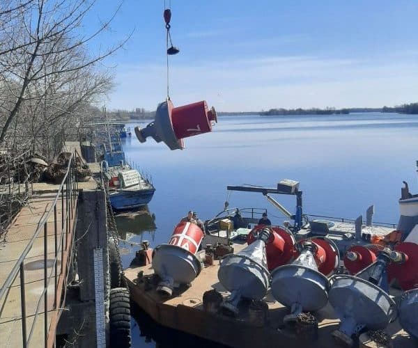 На Каховському, Дніпровському та Кам’янському водосховищах в повному обсязі виставлено та освітлено ЗНО