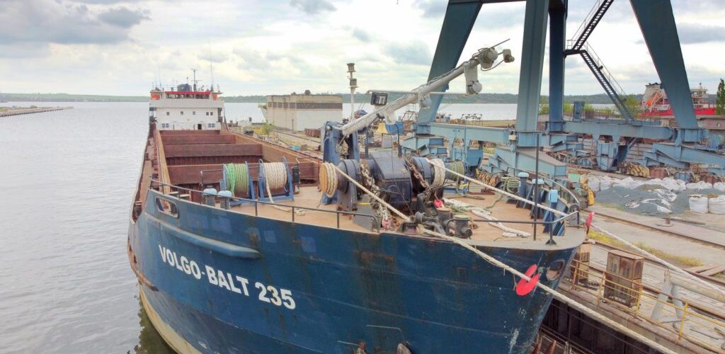 Завод “Океан” прийняв на ремонт суховантажне судно «Волго-Балт 235»