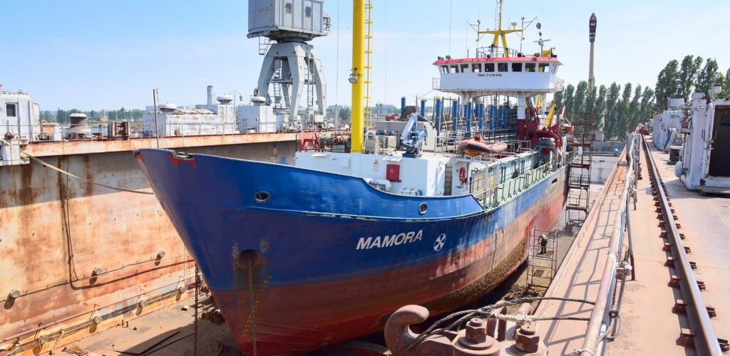 Суднобудівний завод «Океан» відремонтує земснаряд MAMORA