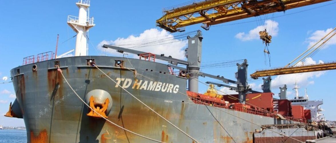 У серпні 2021 року портові оператори морського порту Чорноморськ обробили 2,5 млн тонн вантажів