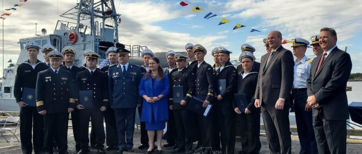 У США завершився курс допідготовки 5-го екіпажу патрульних катерів типу “Айленд”