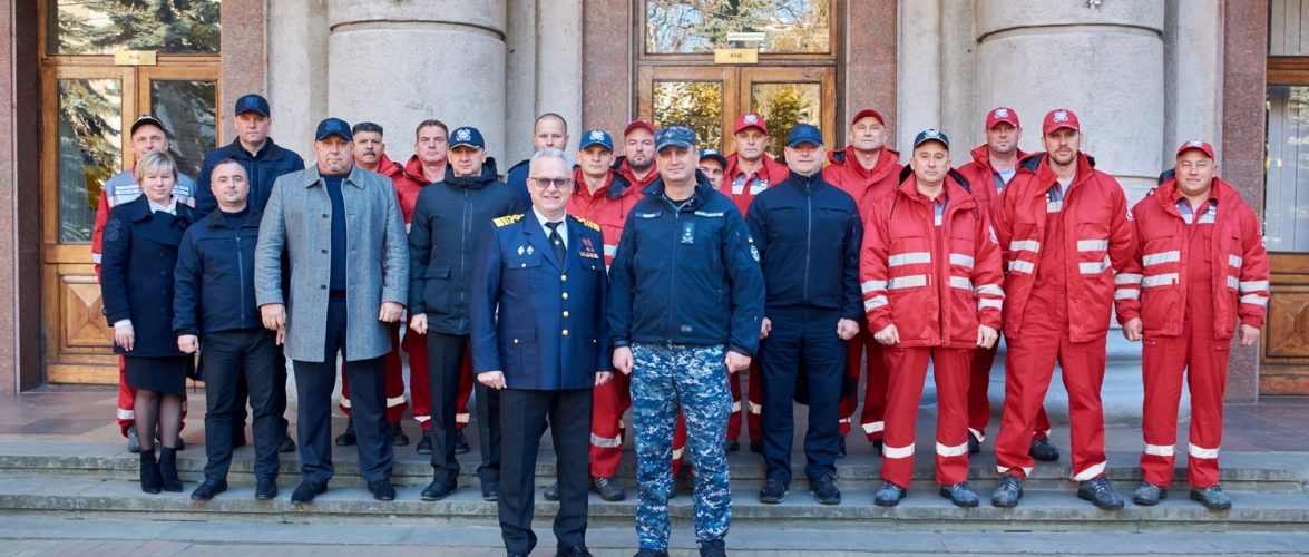 Командувач ВМС України нагородив колектив та екіпажі спеціалізованого флоту КП «МПРС»
