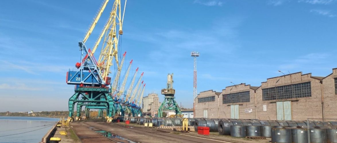 Ізмаїльський морський порт виконав майже 90 відсотків річного плану вантажопереробки